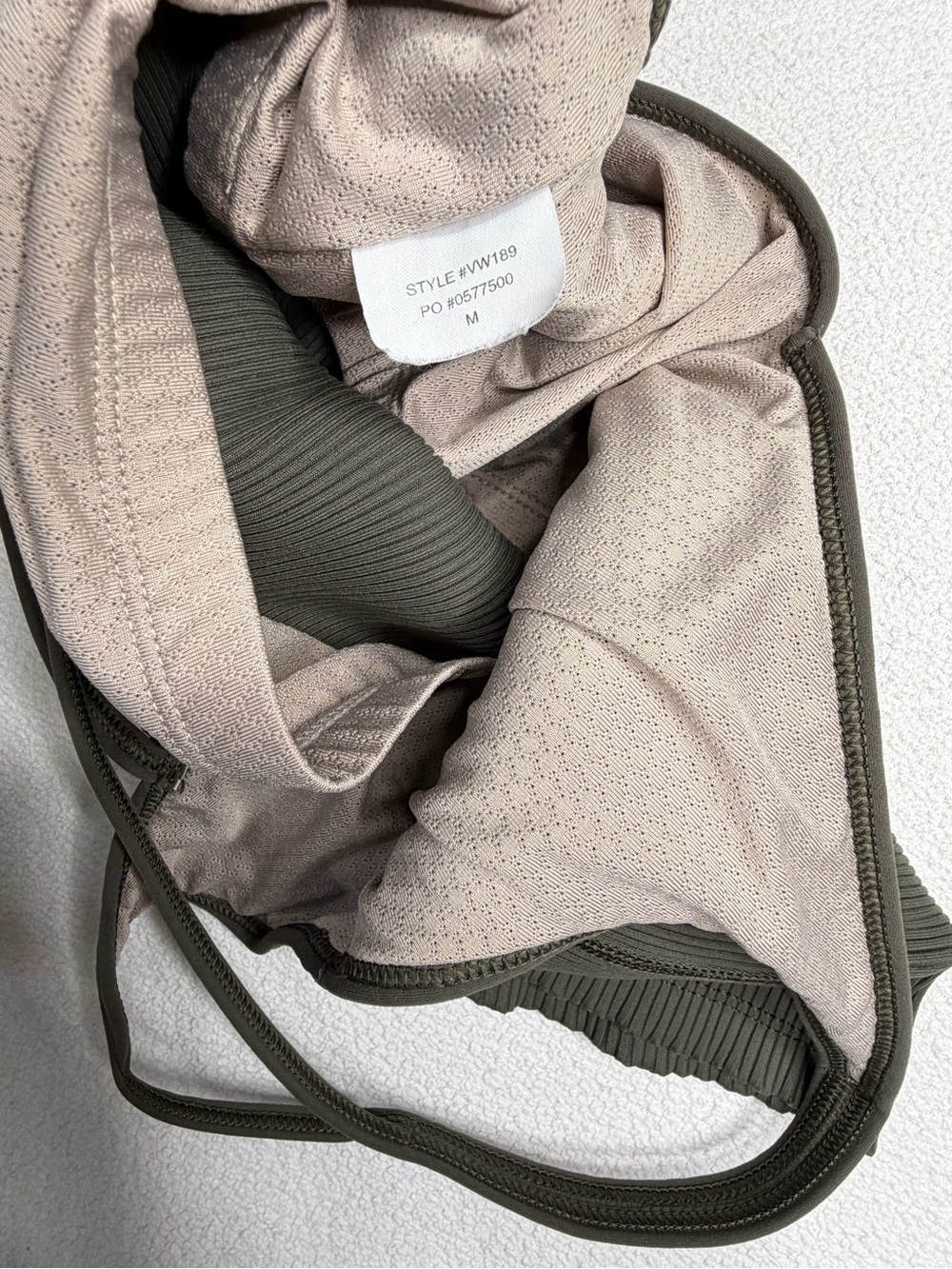Vuori Rib Crop Top - Picture 10 of 11